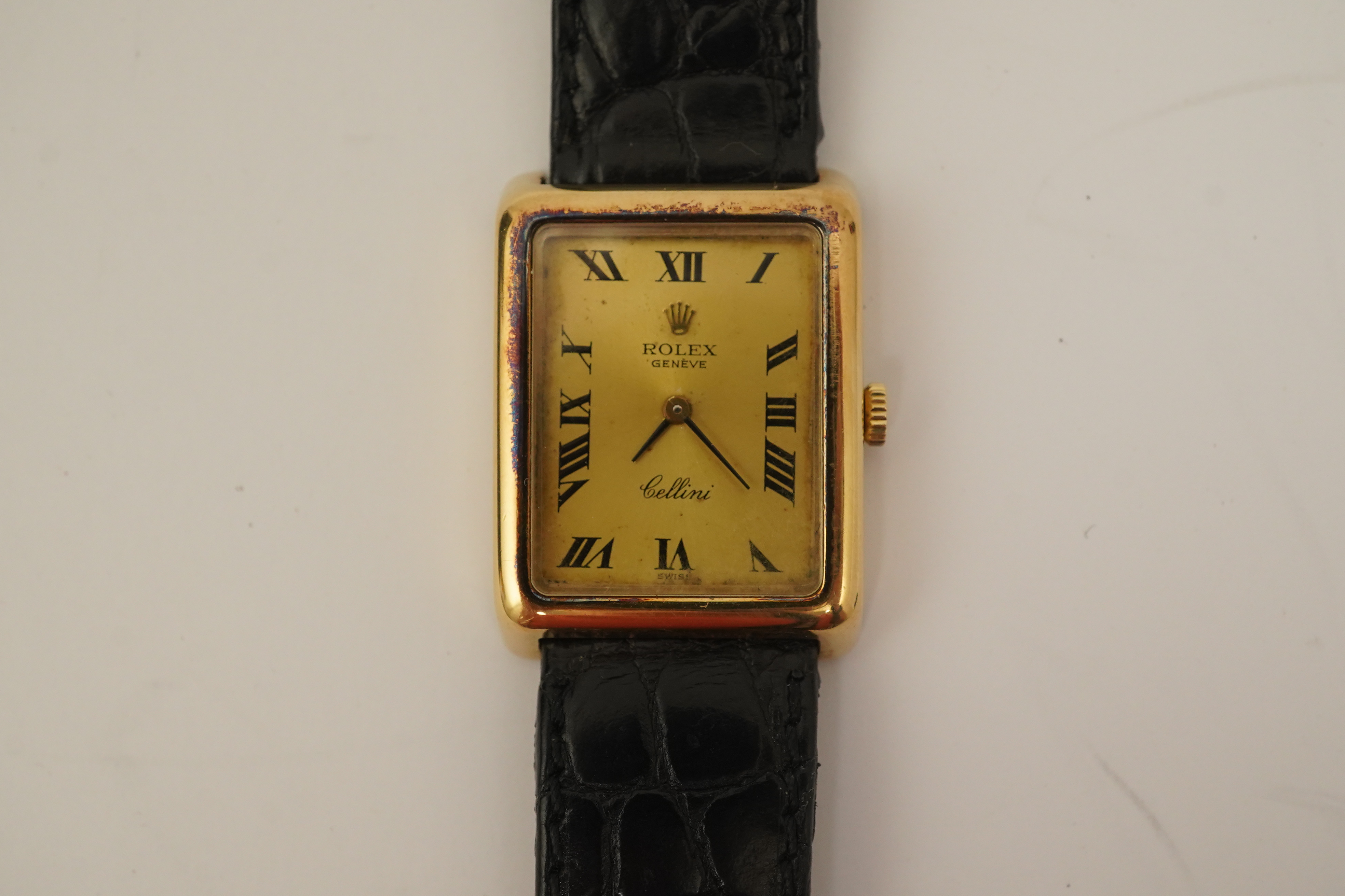 A gentleman's 18ct gold Rolex Cellini manual wind wrist watch